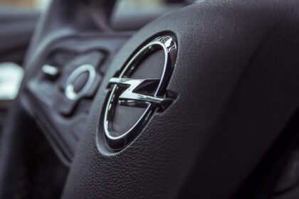 Opel Astra na rynku wtórnym: na co zwrócić uwagę przed zakupem i jak porównać oferty